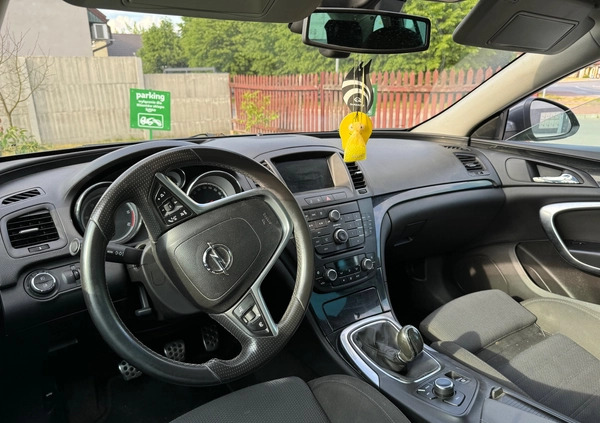 Opel Insignia cena 17900 przebieg: 249000, rok produkcji 2009 z Końskie małe 37